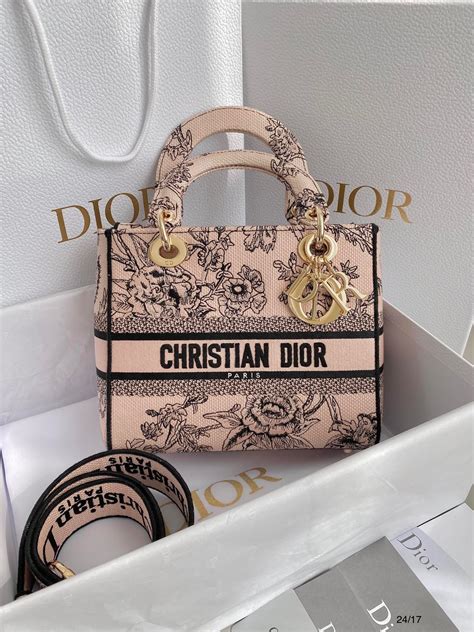 anh christian dior.